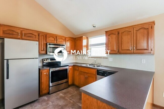 Building Photo - 3 Bedroom Pet-Friendly Home in Independenc...