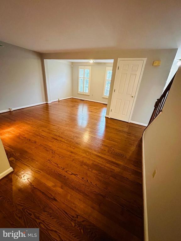 Building Photo - 8206 Red Wing Ct