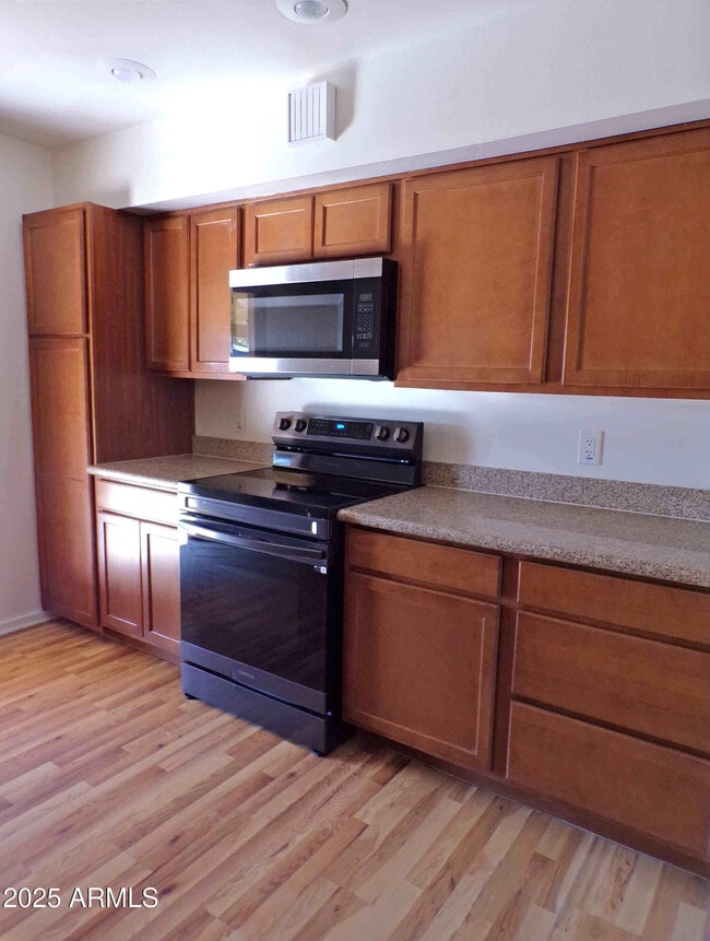 Building Photo - 3333 E Medlock Dr