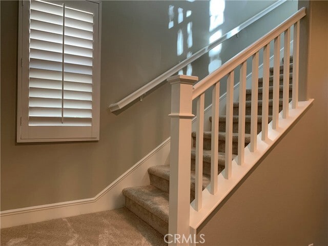 Building Photo - 79 City Stroll