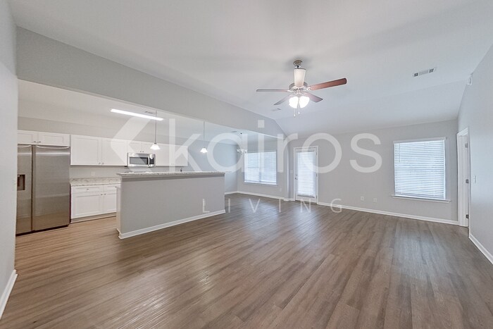 Building Photo - 59 Hideaway Ln