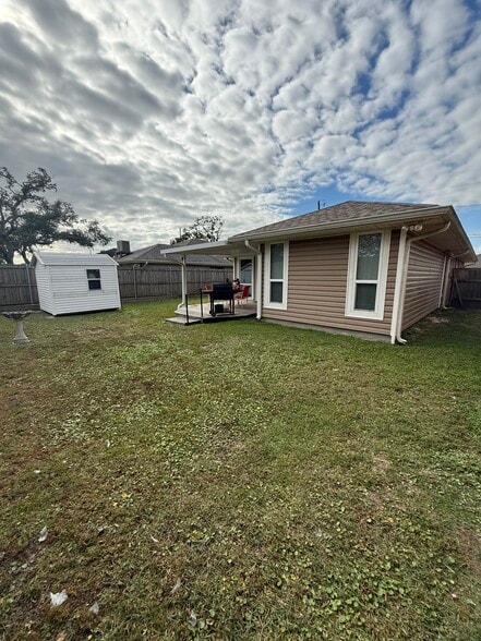 Building Photo - 1451 Aris Ave