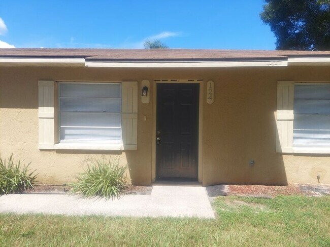 Building Photo - 124 Rebecca Ln