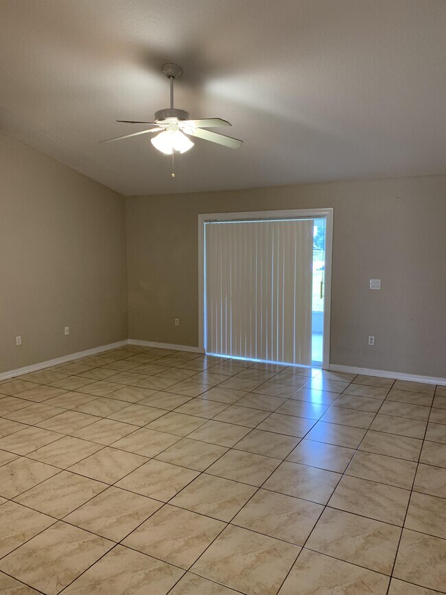 Building Photo - 1251 Creekview Ct