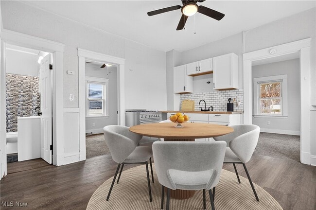 Building Photo - 9517 Prince Ave