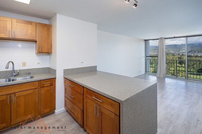 Building Photo - 949 Ala Nanala St