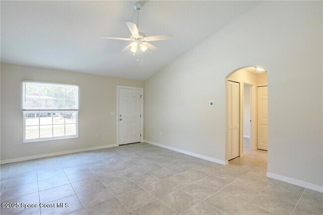 Building Photo - 8886 98th Ct