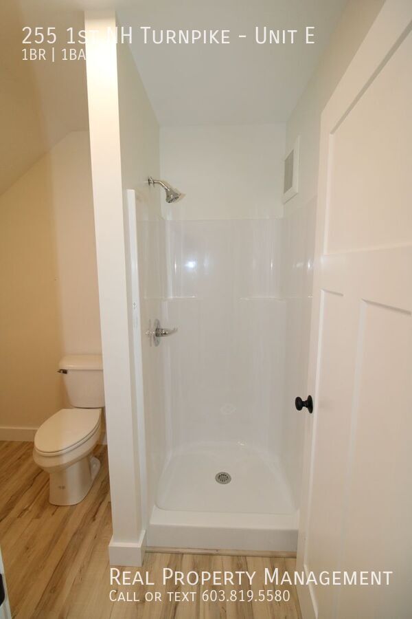 Building Photo - 255 1st NH Turnpike