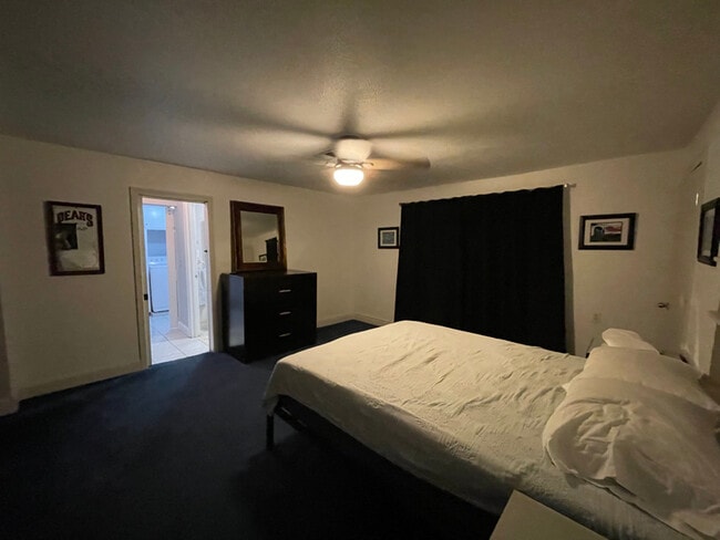 Primary Photo - 1345 N Van Ness Ave