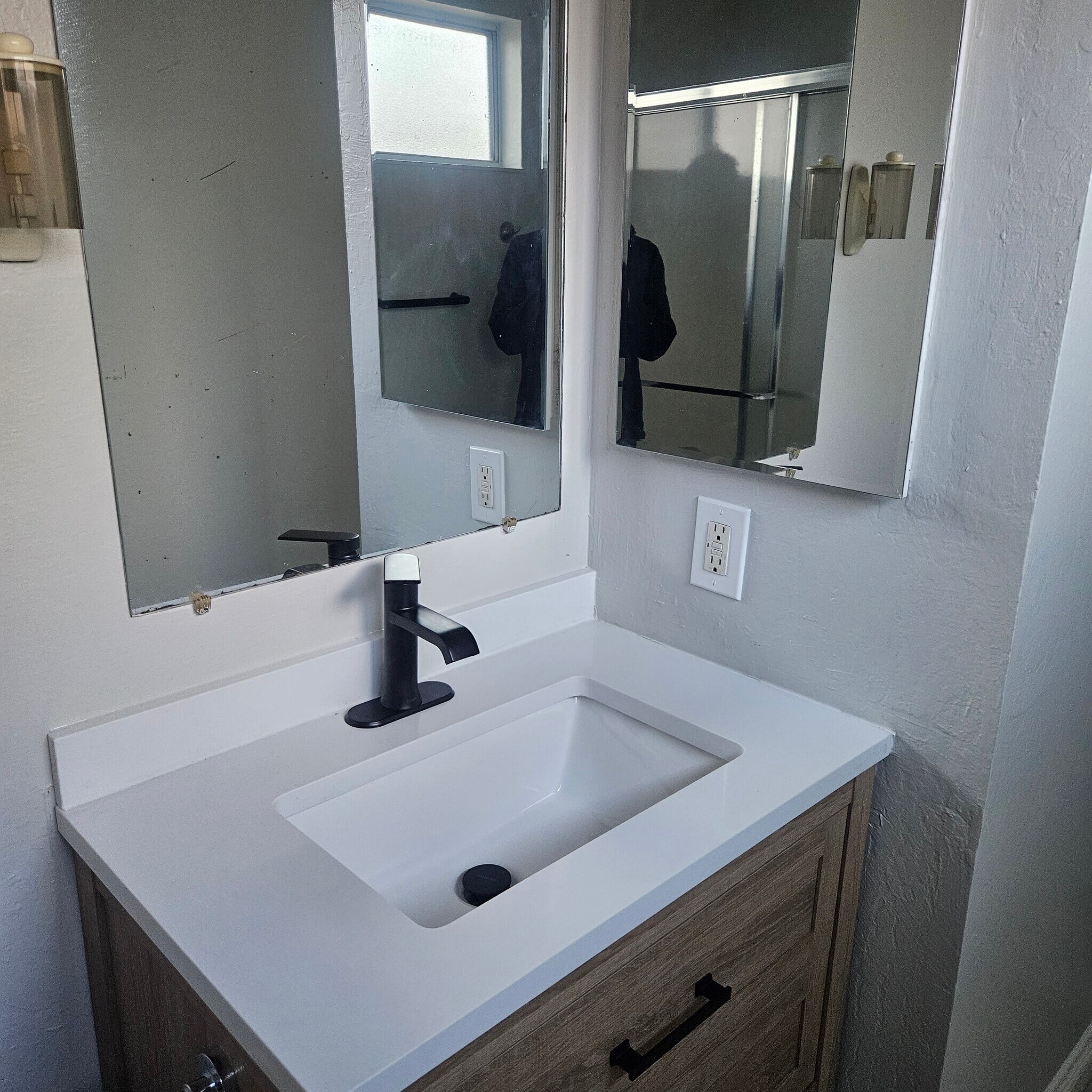 Building Photo - 2838 Saint Denis Dr