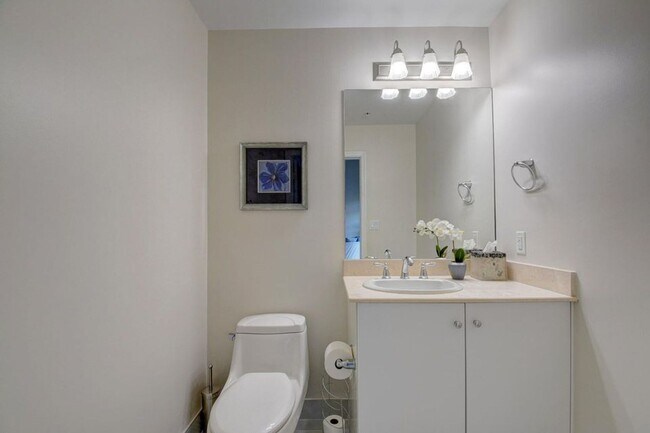 Building Photo - 350 N Federal Hwy