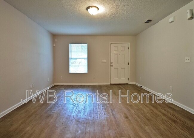 Building Photo - 7458 Oriole St