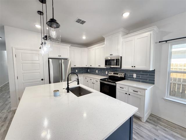 Building Photo - 805 Exeter St