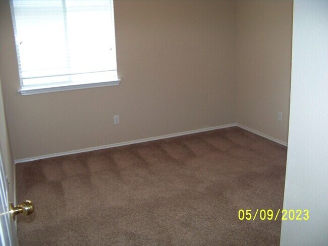 Building Photo - Excellent 3 bedroom 2 bath home in Hutto