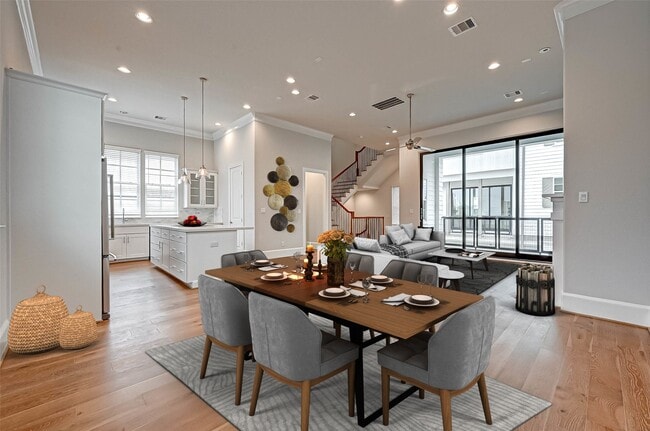 Building Photo - 2234 Lou Ellen Ln