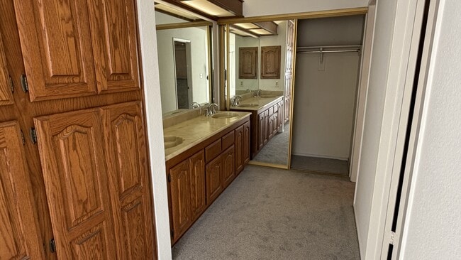 Building Photo - 2805 E 3rd St