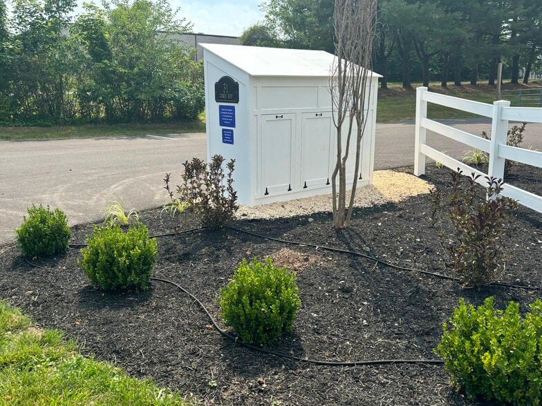Package drop box - rear - 31 Church Rd