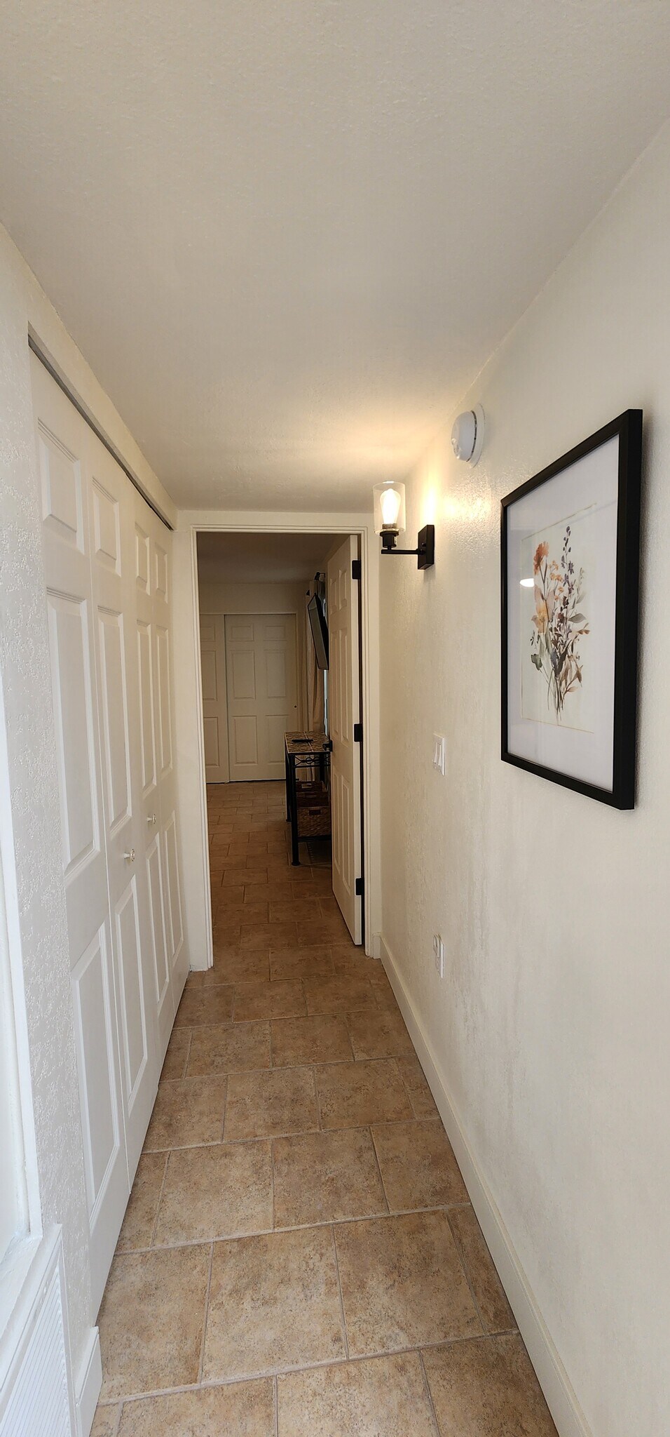 Building Photo - 432 W San Ignacio