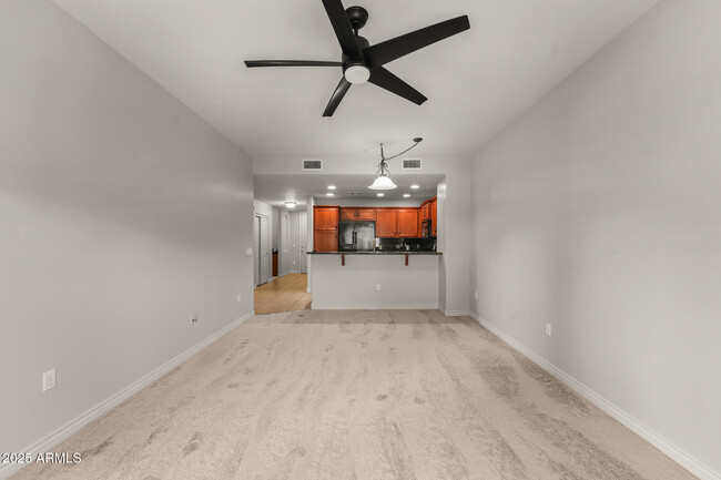 Building Photo - 5350 E Deer Valley Dr