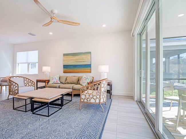 Building Photo - 1447 Harper Wy