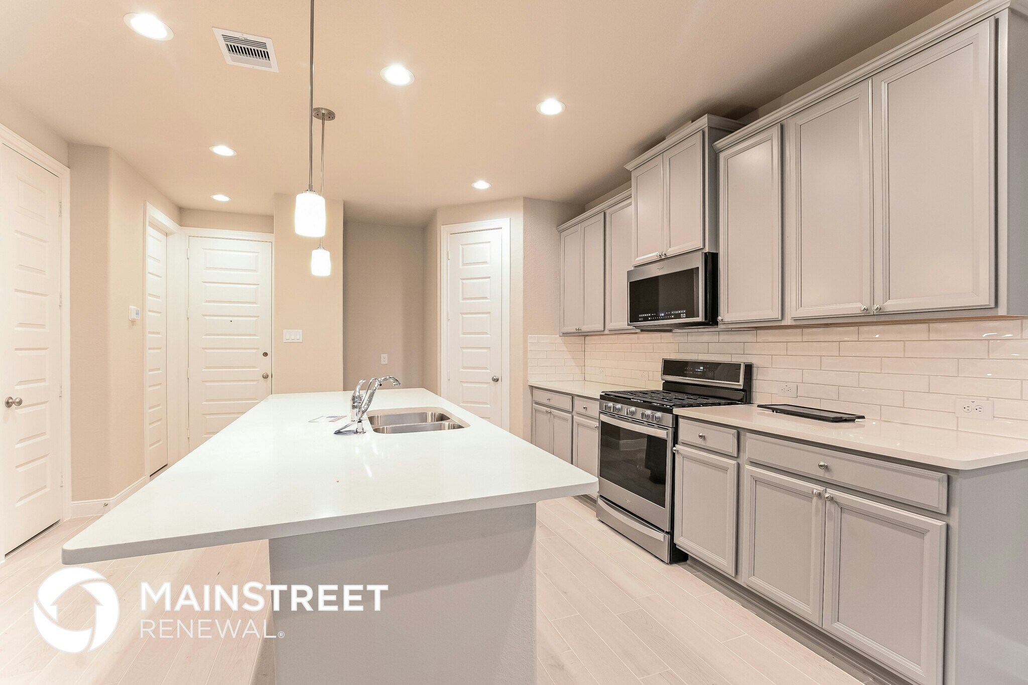 Building Photo - 9811 Falling Fern Ln