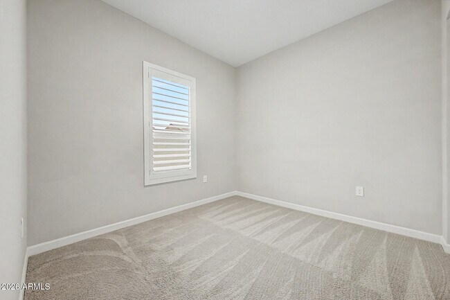Building Photo - 6051 E Sinclair St