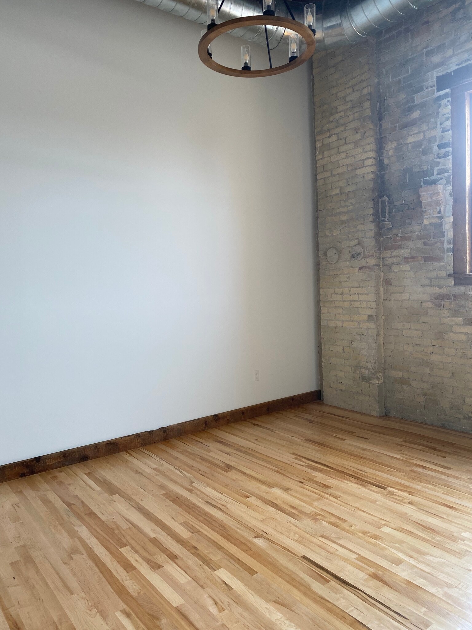 Primary bedroom - 403 Main St
