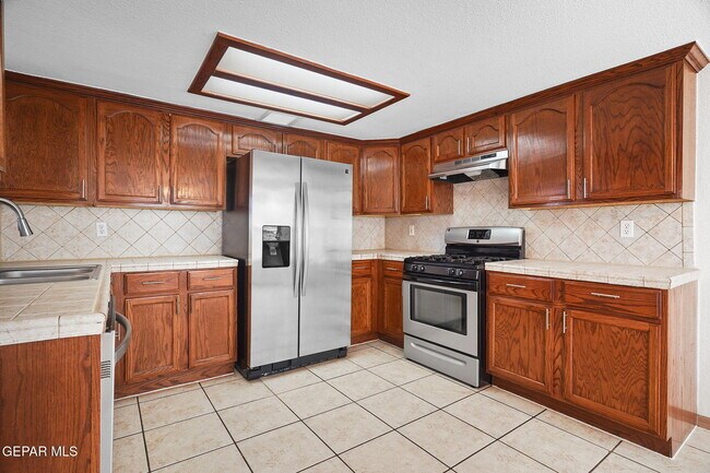 Building Photo - 12705 Tierra Flores Dr