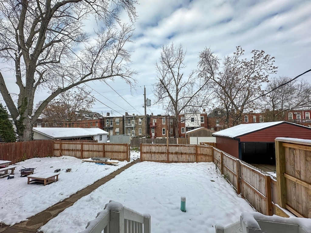 Building Photo - 2747 Armand Pl