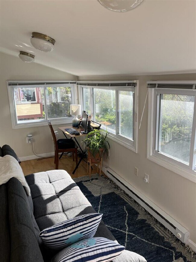 Building Photo - 24 Burnham St