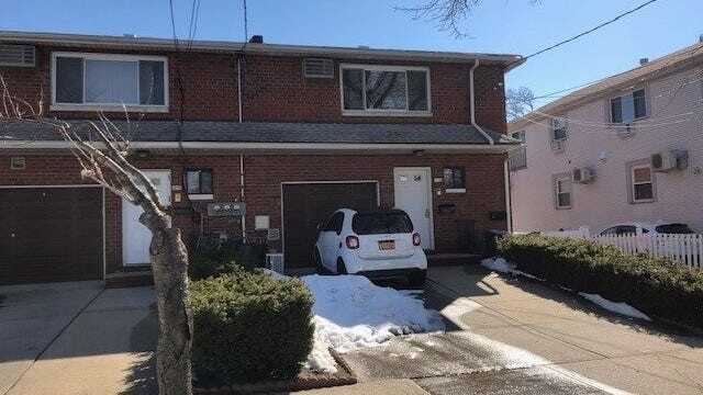 Building Photo - 206-34 45th Rd