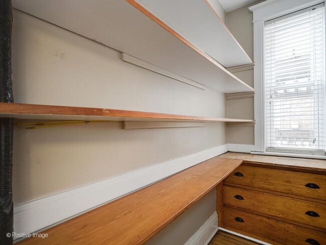 Building Photo - 1415 W George St