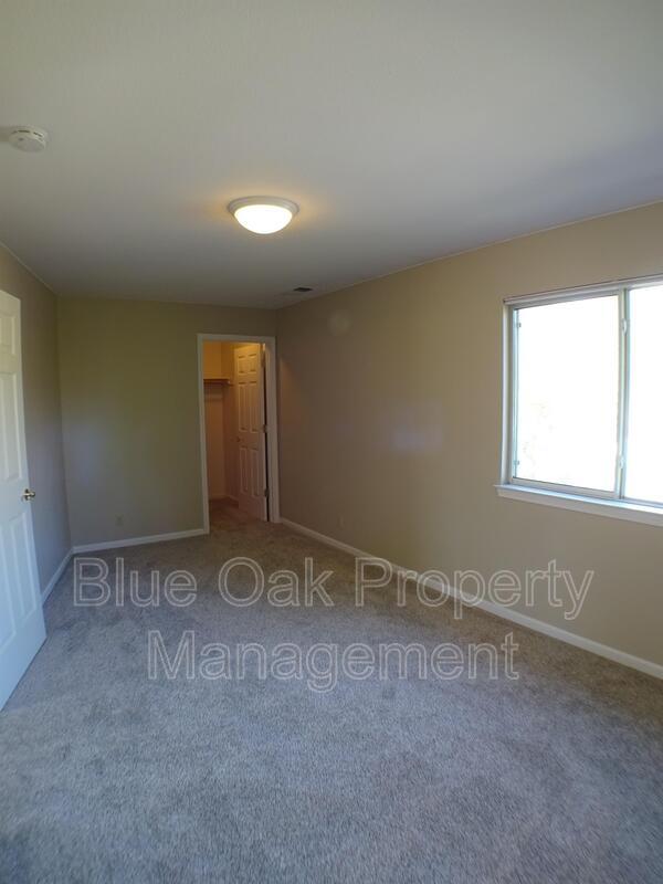 Building Photo - 242 Mission Serra Terrace