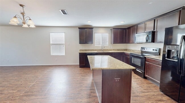 Building Photo - 2914 Whispering Pine Blvd