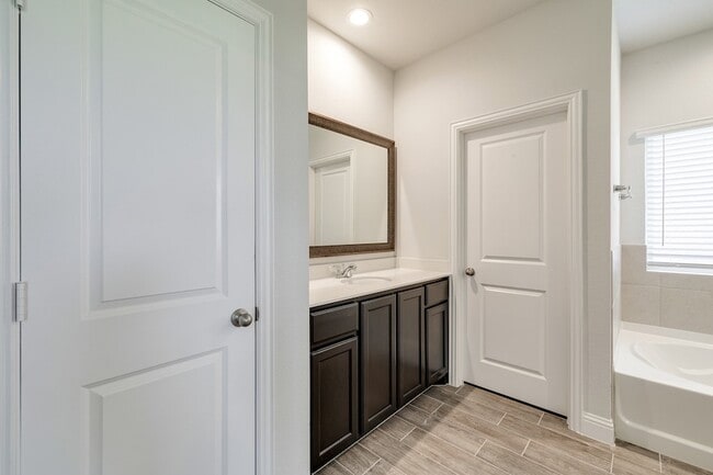 Building Photo - 1216 Blanco Trl