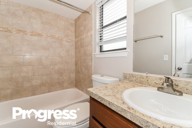 Building Photo - 9727 Villiers Dr S