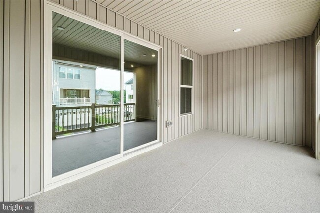 Building Photo - 10132 Lake Linganore Blvd