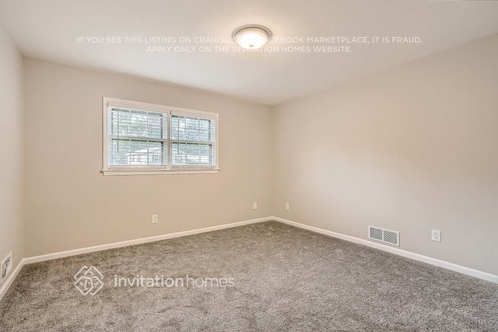 Building Photo - 2360 Sandgate Rd SW