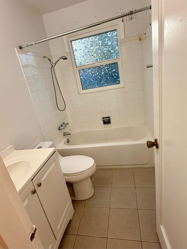 Building Photo - 5303 NE 72nd Ave.