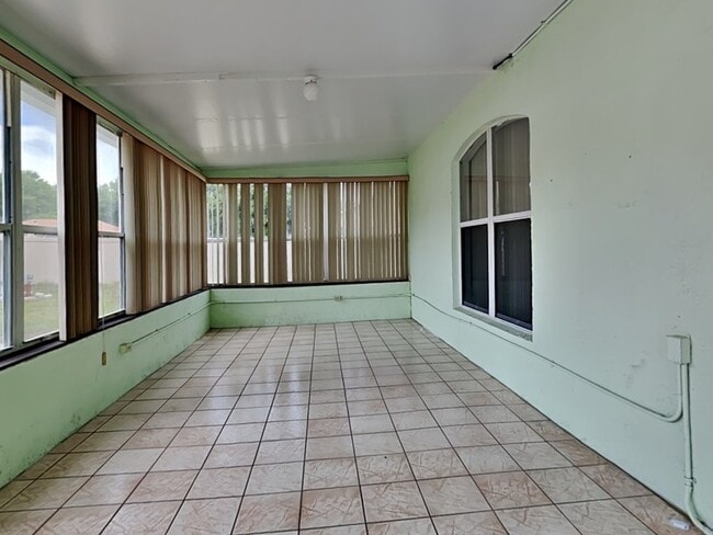 Building Photo - 3233 Kings Ridge Terrace