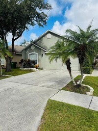 Building Photo - 30607 Birdhouse Dr