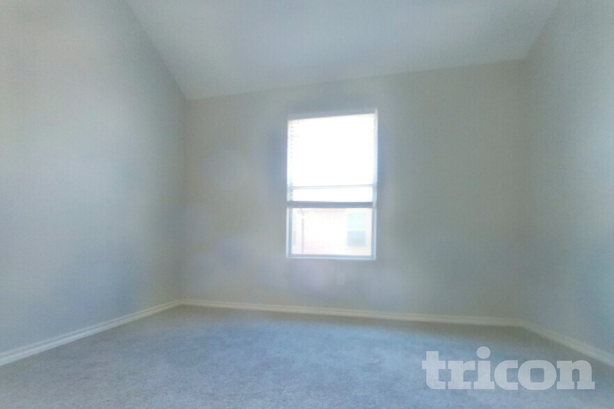 Building Photo - 12809 Carpenter Ln