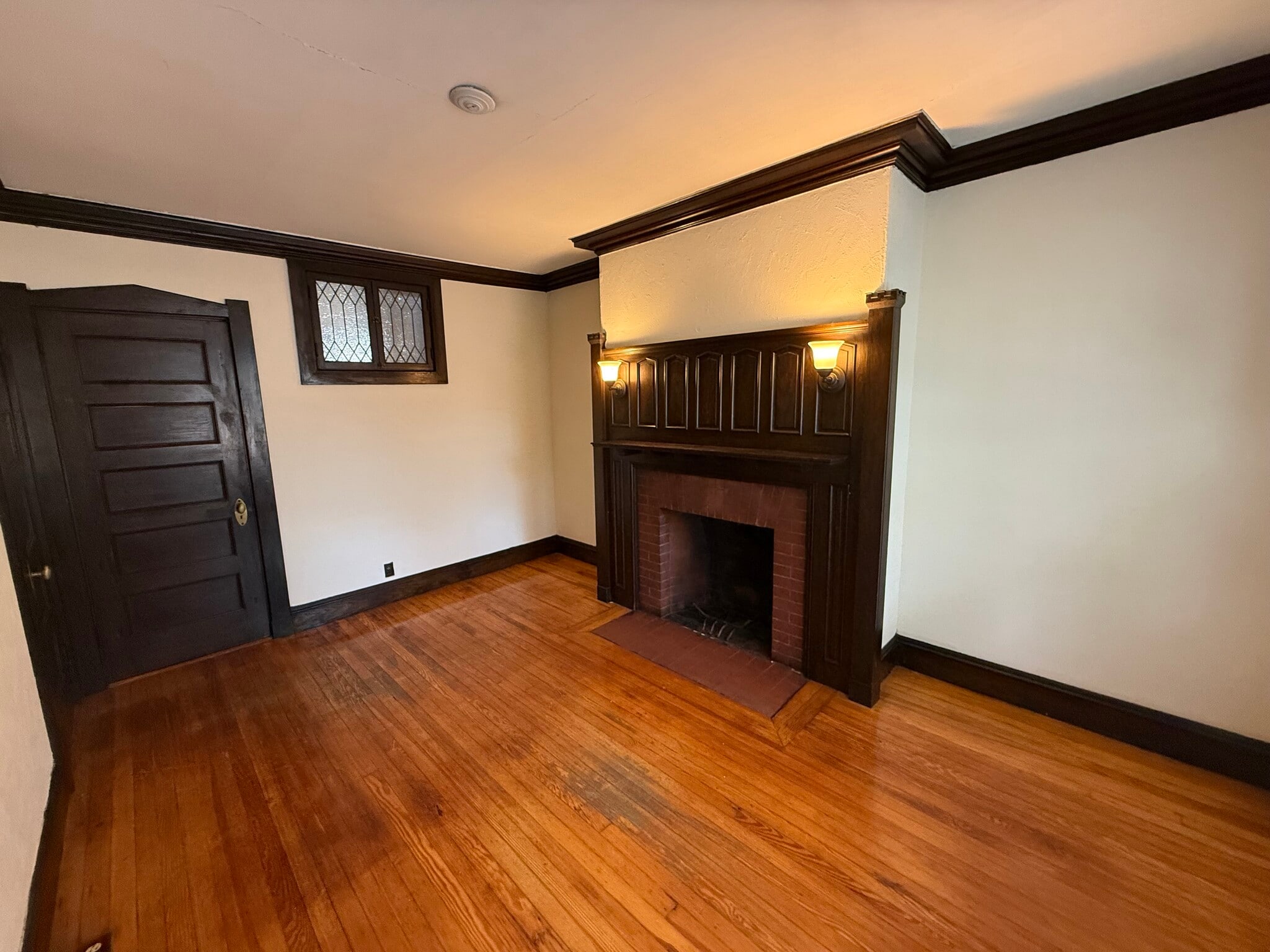 Building Photo - 104 Mount Auburn St