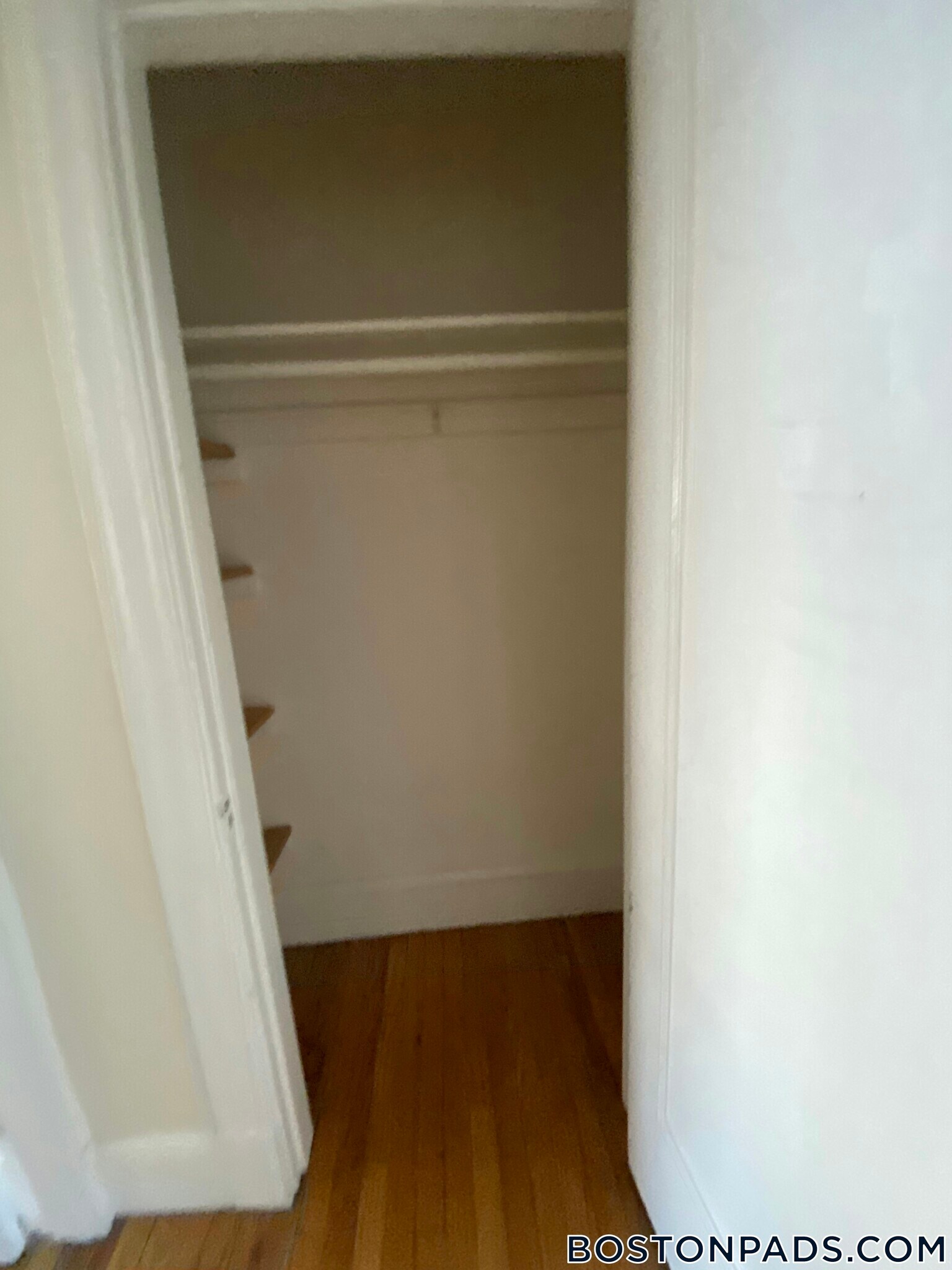 Building Photo - 349 Pleasant St