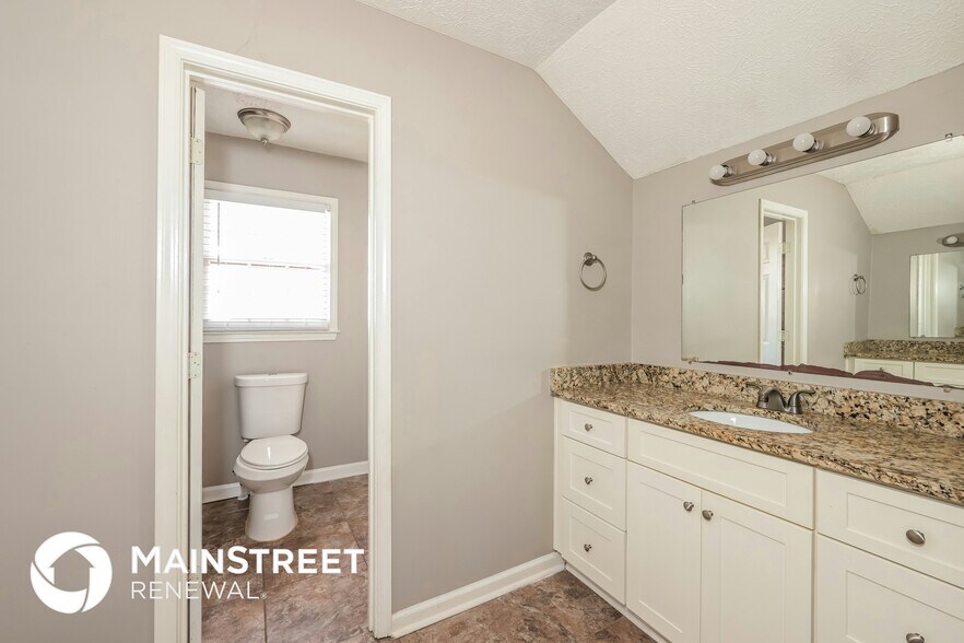 Building Photo - 908 Saybrook Cir NW