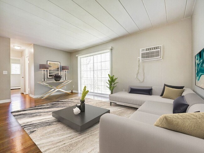 Building Photo - Spacious 2-Bedroom Apartments at Groesbeck...