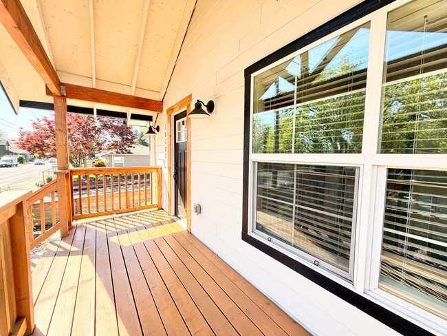Building Photo - Lovingly Updated Home with Separate Garage, Outdoor Cat Enclosure, Finished Basement, Large Yard,...
