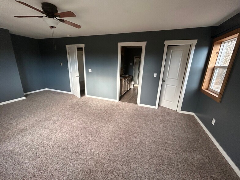 Building Photo - 3210 N Bald Eagle Dr