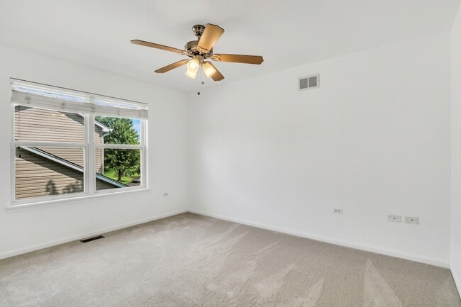 Building Photo - 849 Bell Flower Ln