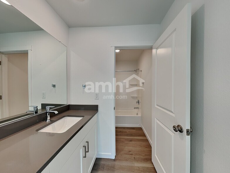 Building Photo - 23642 E 3rd Pl